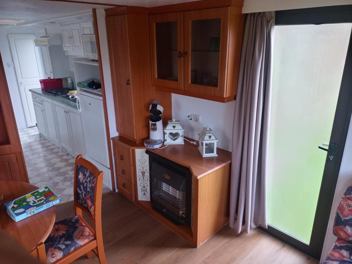 De Boerenskuur..Chalet.. Assendelft Luaran gambar
